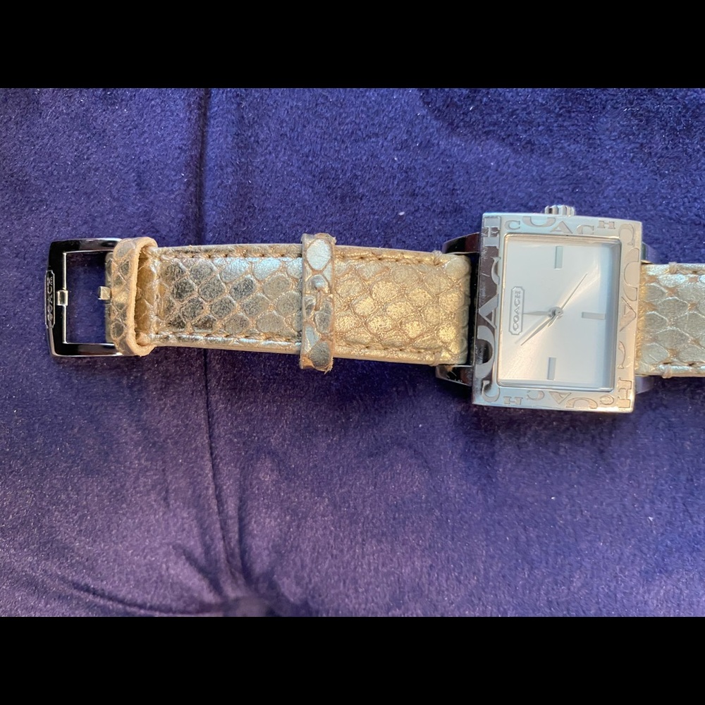 Coach watch, very good condition. Square face.